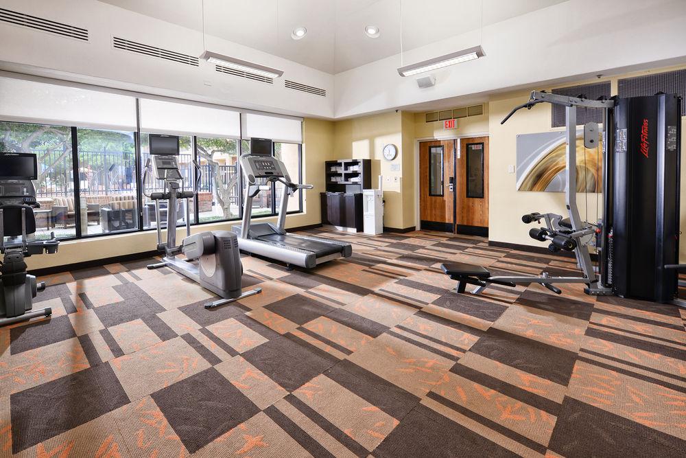 Courtyard By Marriott Dallas Richardson At Spring Valley Экстерьер фото