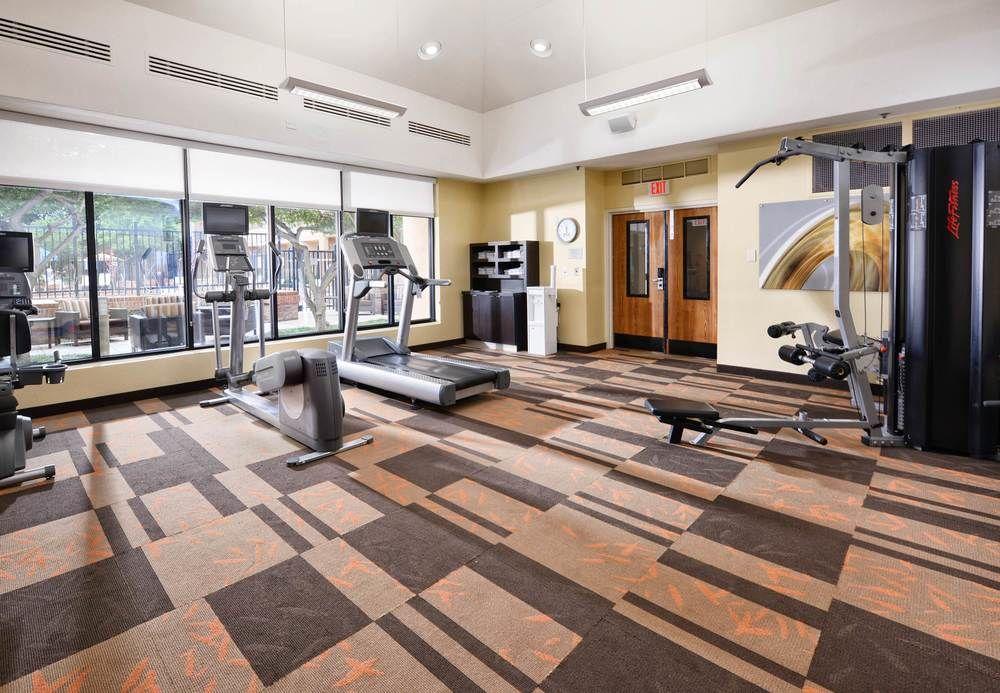 Courtyard By Marriott Dallas Richardson At Spring Valley Экстерьер фото
