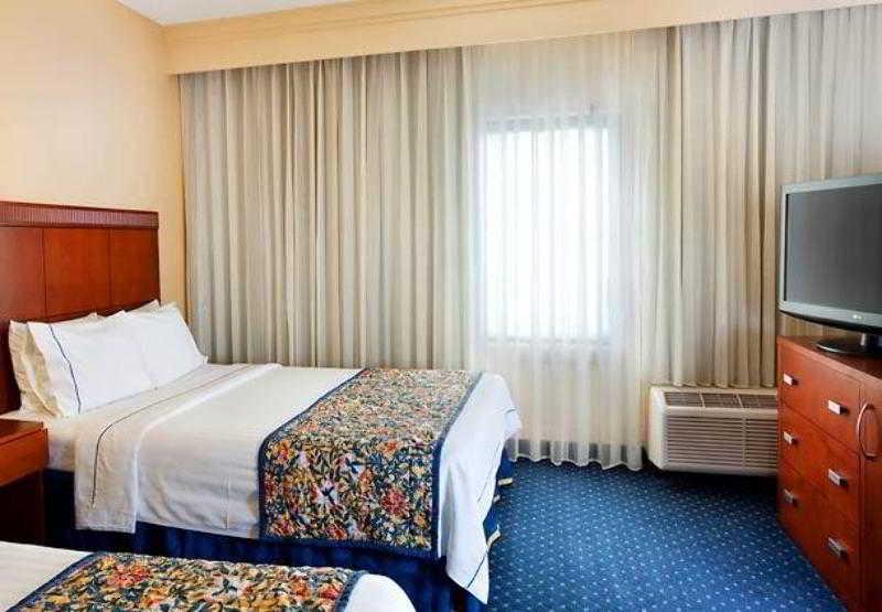 Courtyard By Marriott Dallas Richardson At Spring Valley Номер фото